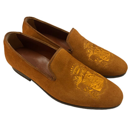 Slippers in camoscio con ricamo stemma - immagine 5